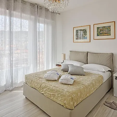 公寓 Monnalisa 阿尔玛·迪·塔吉亚